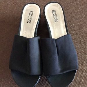 Kenneth Cole size 9M Reaction platform shoes, elastic upper, excellent condition